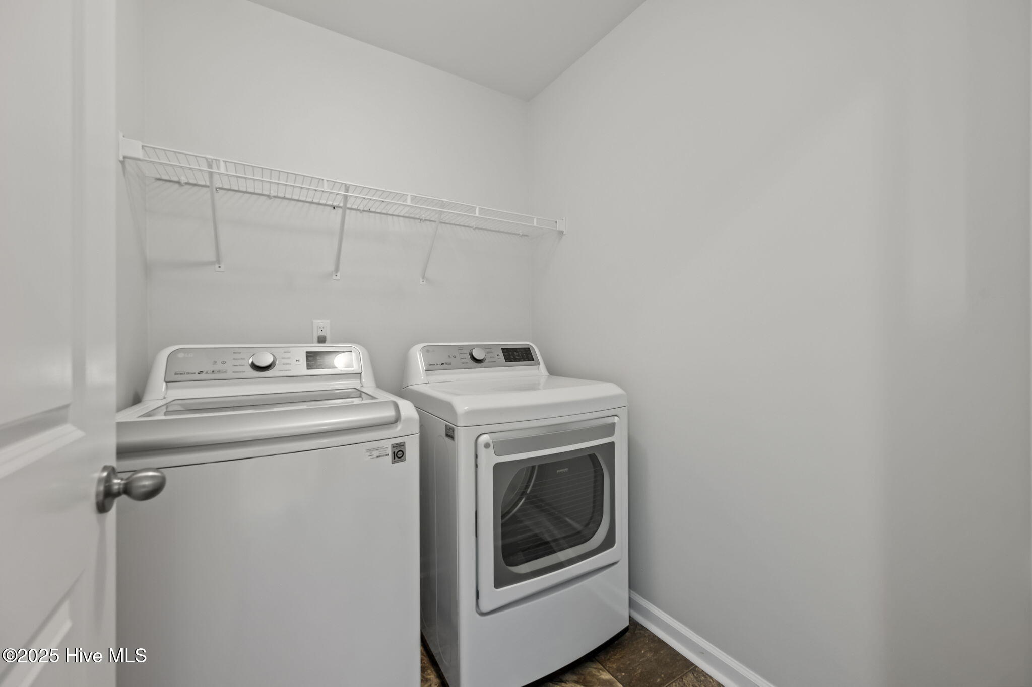 800 Lenox Drive Holly Ridge, NC 28445 - Photo 23 of 33 52-web-or-mls-_RAD8073