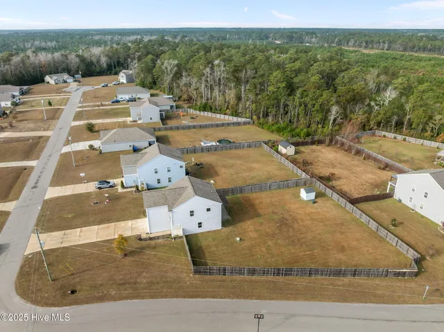 $2,395 | 800 Lenox Drive, Holly Ridge, NC 28445