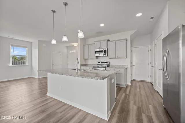 $2,395 | 800 Lenox Drive, Holly Ridge, NC 28445