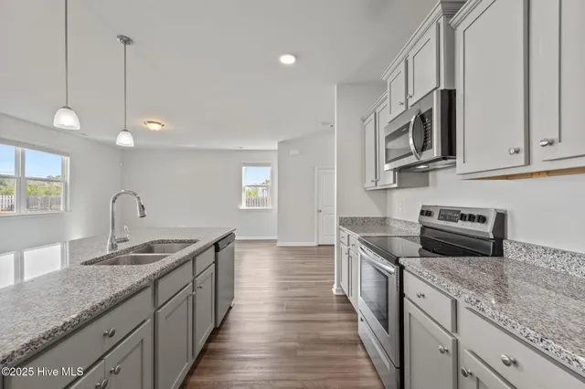 $2,395 | 800 Lenox Drive, Holly Ridge, NC 28445