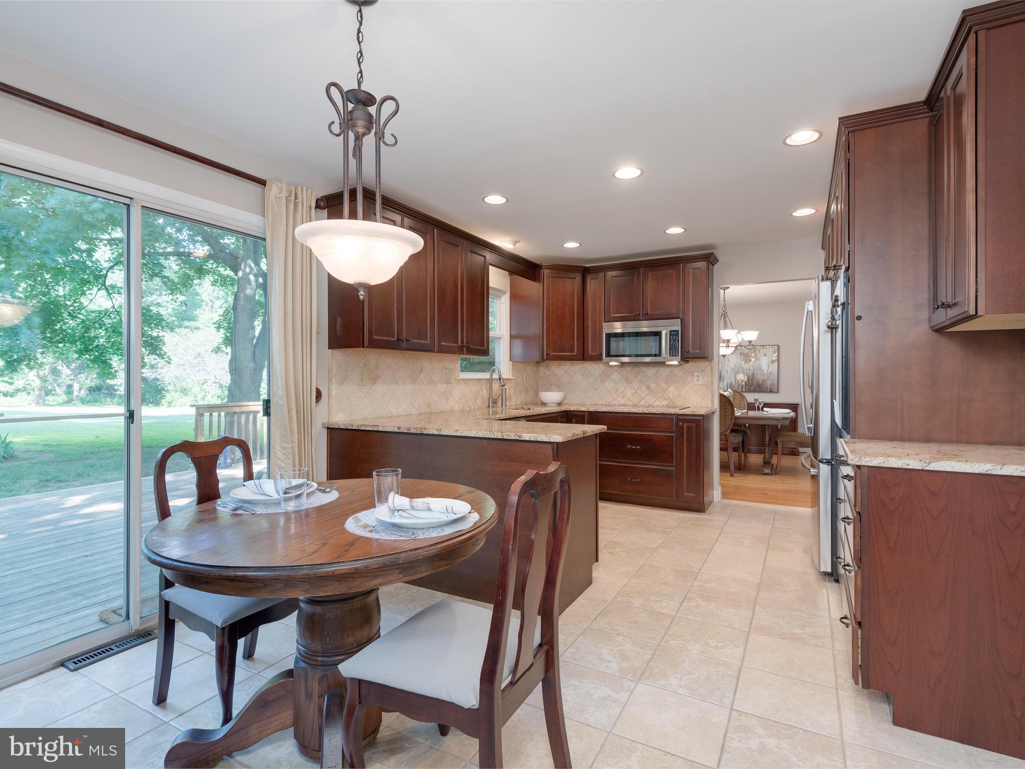 11 Cambridge Road Downingtown, PA 19335 - Photo 18 of 63 Eat In Kitchen