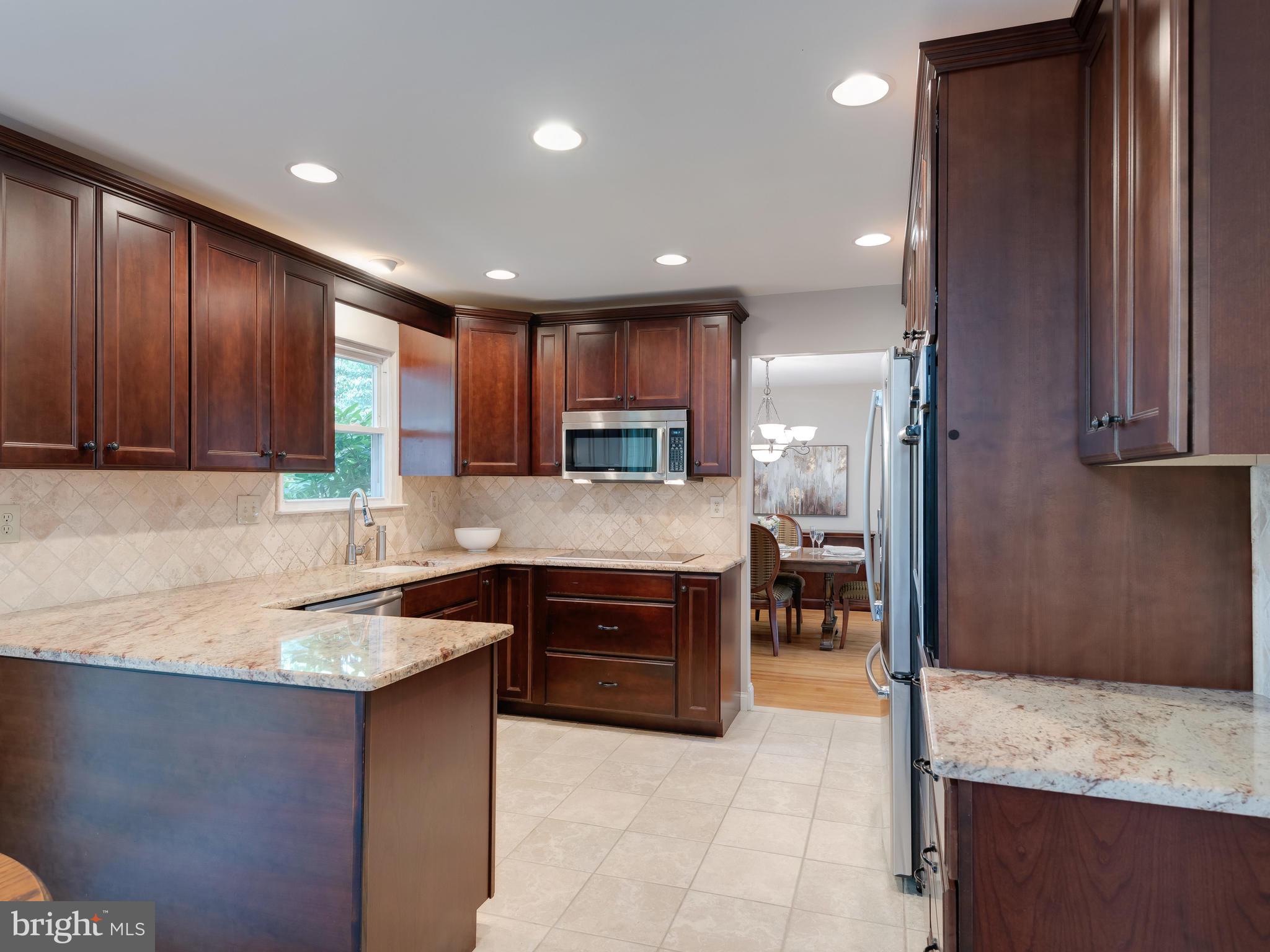 11 Cambridge Road Downingtown, PA 19335 - Photo 20 of 63 Kitchen