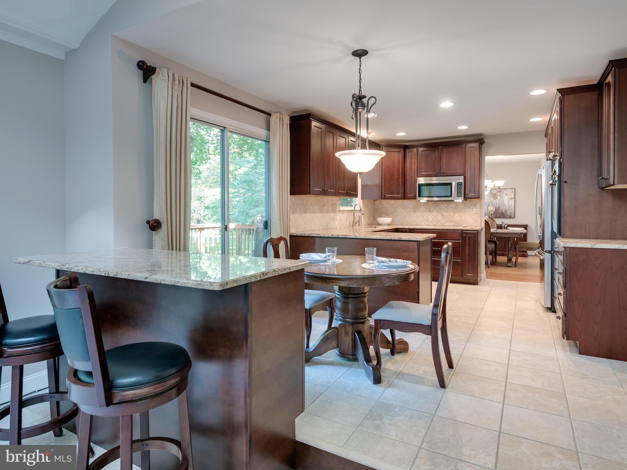 11 Cambridge Road Downingtown, PA 19335 - Photo 21 of 63 Eat In Kitchen