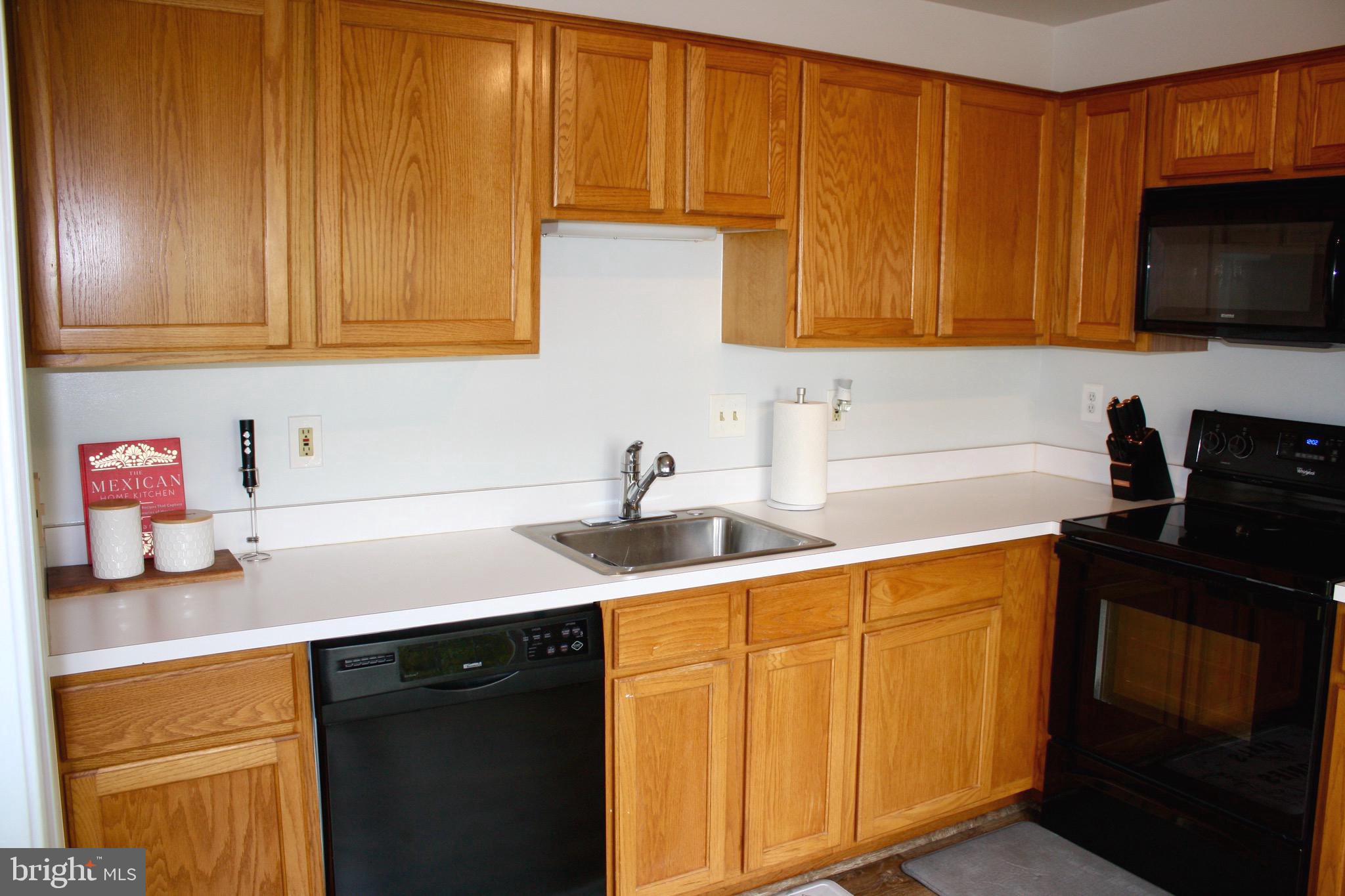 8202 Winstead Place, Unit 203 Manassas, VA 20109 - Photo 6 of 18