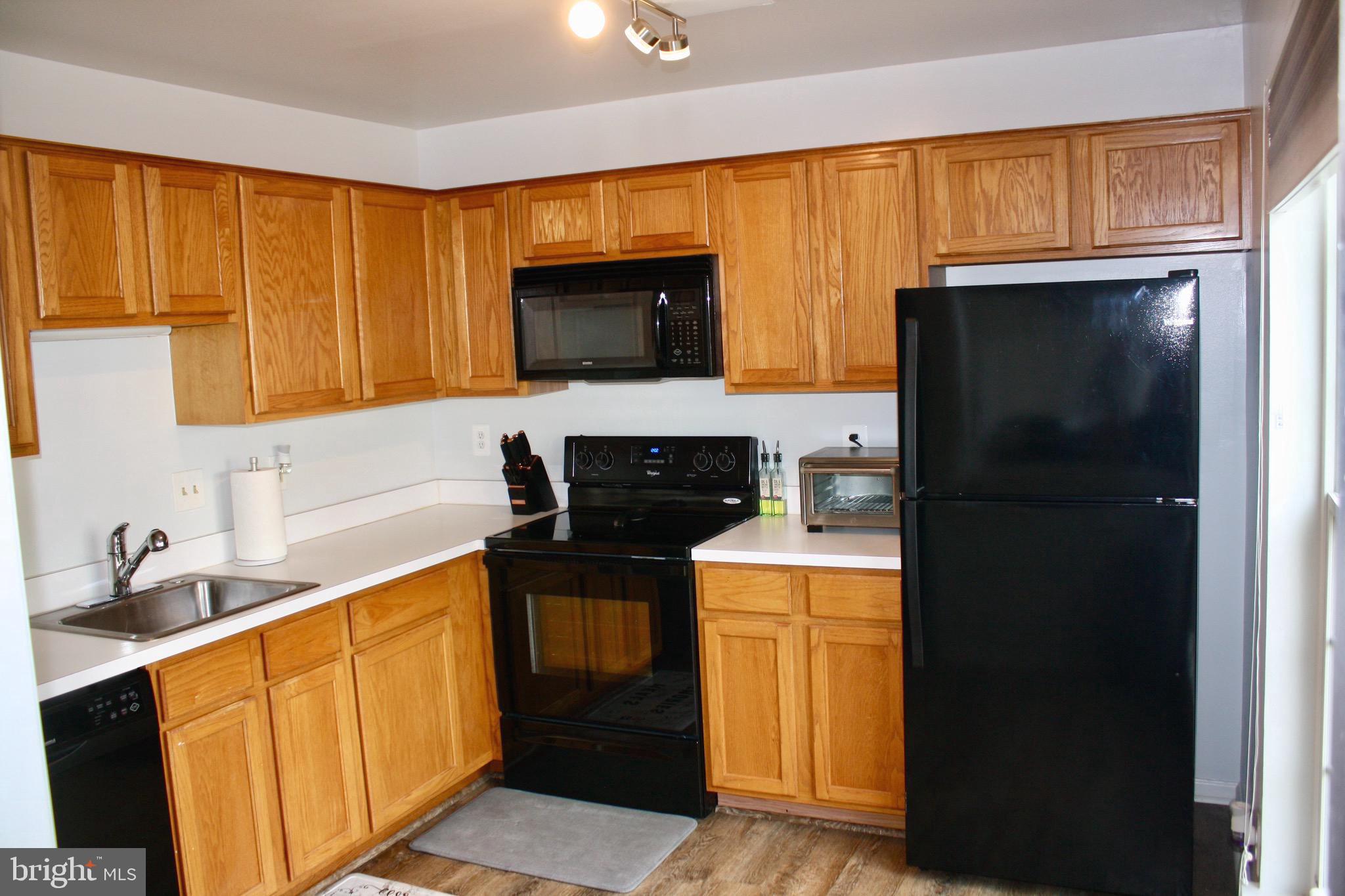 8202 Winstead Place, Unit 203 Manassas, VA 20109 - Photo 8 of 18