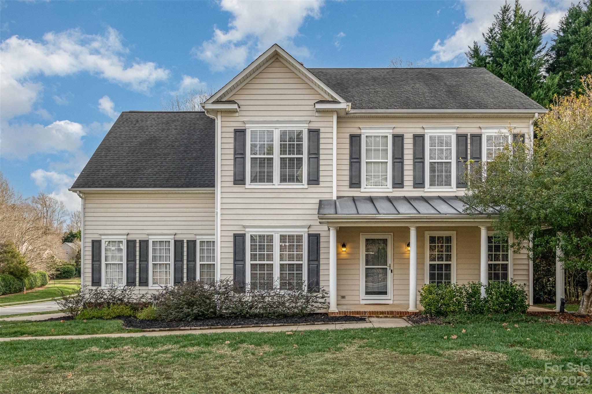 765 Knightswood Road Fort Mill, SC 29708 - Photo 2 of 41 front view of a house with a yard