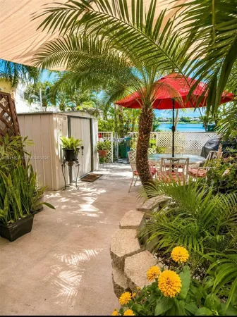 a view of entryway