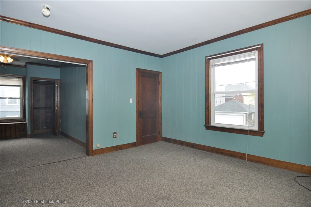171 Robinson Street Woonsocket, RI 02895 - Photo 12 of 26