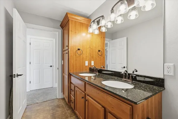 $949,900 | 656 Rinpoche Lane, Oregon, WI 53575