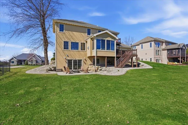 $949,900 | 656 Rinpoche Lane, Oregon, WI 53575