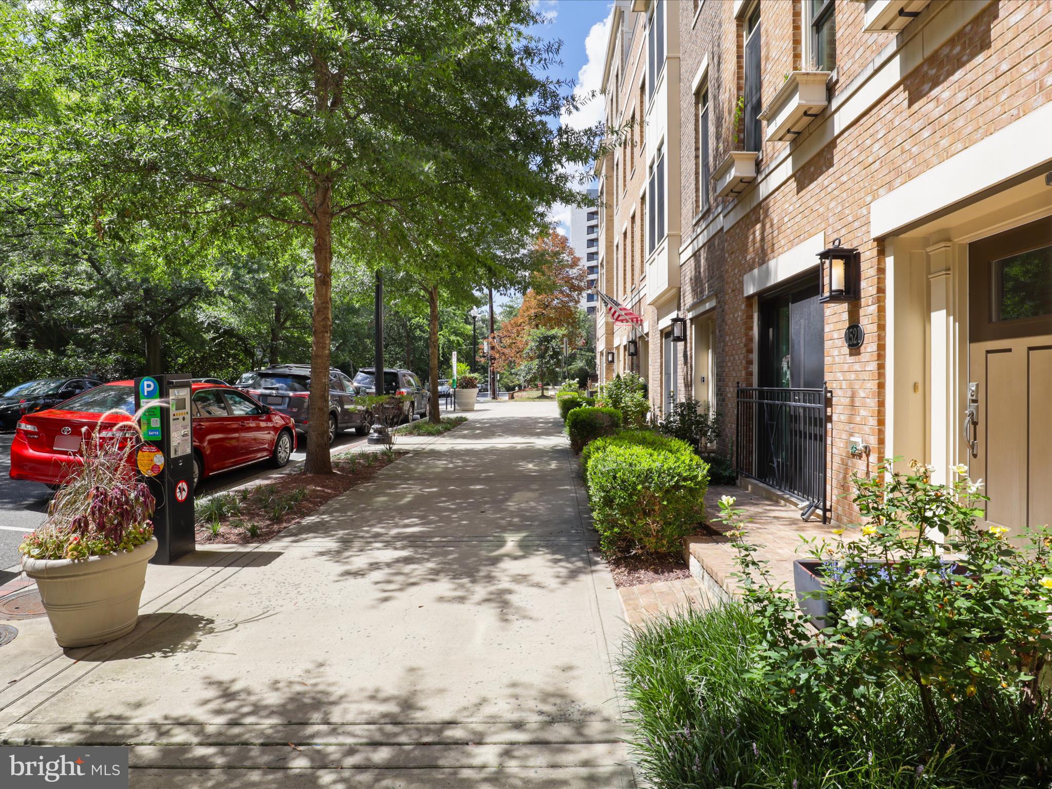 1521 16th Road North Arlington, VA 22209 - Photo 5 of 59