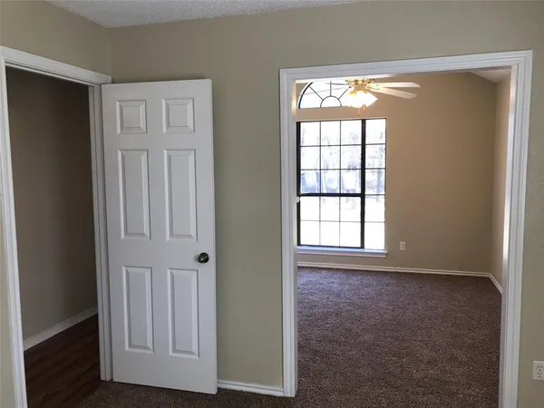 $2,295 | 6617 County Road 527, Burleson, TX 76028