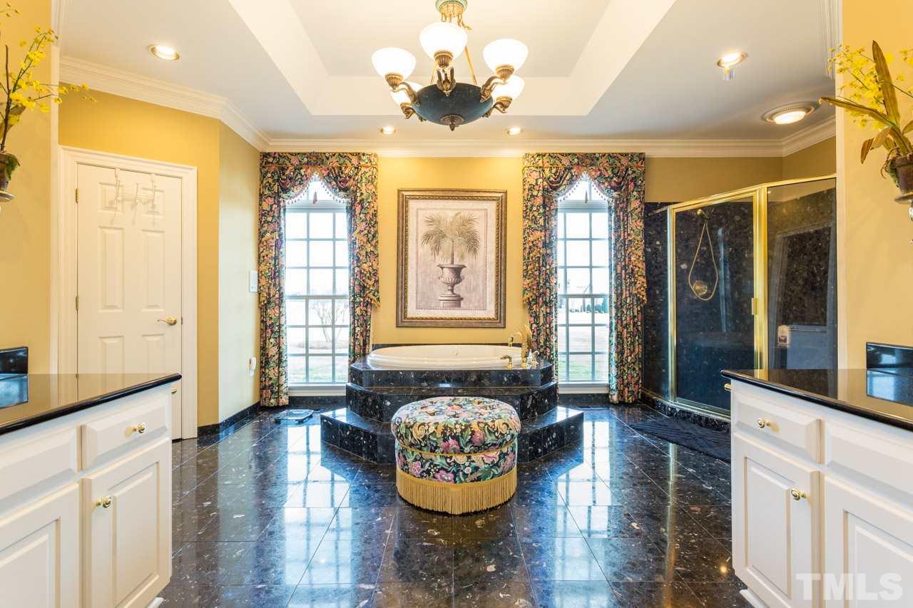 588 Dogeye Road Benson, NC 27504 - Photo 14 of 25 Gallery Image 14