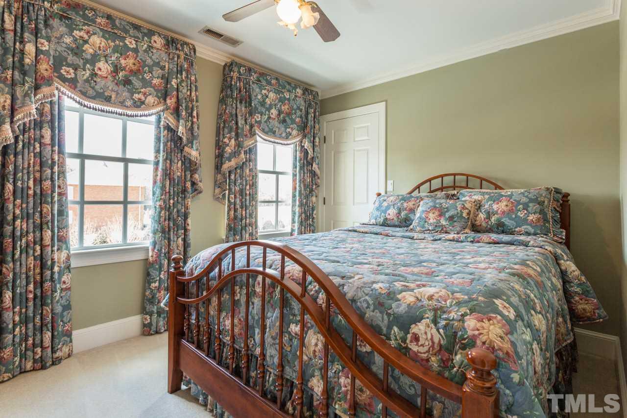 588 Dogeye Road Benson, NC 27504 - Photo 19 of 25 Gallery Image 19