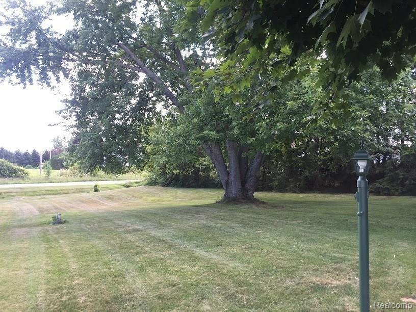 9732 Van Buren Road Fowlerville, MI 48836 - Photo 17 of 18 17.JPG