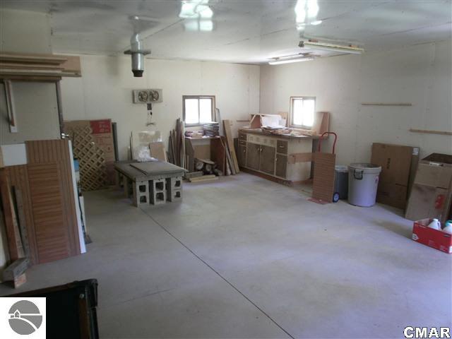 4253 West Laporte Road St. Louis, MI 48880 - Photo 20 of 25 1772861-19.JPG