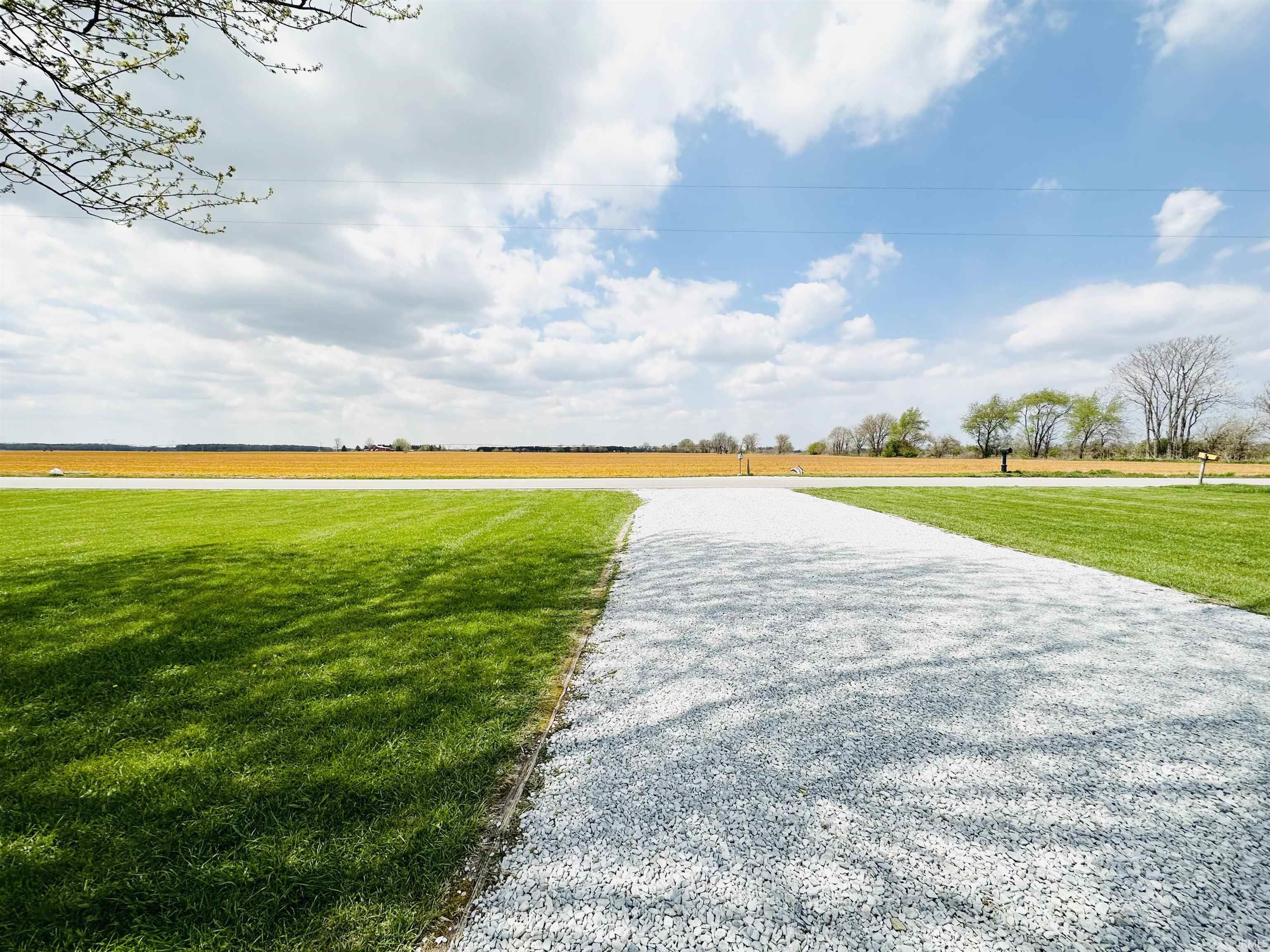 67540 Smilax Road North Liberty, IN 46554 - Photo 6 of 36