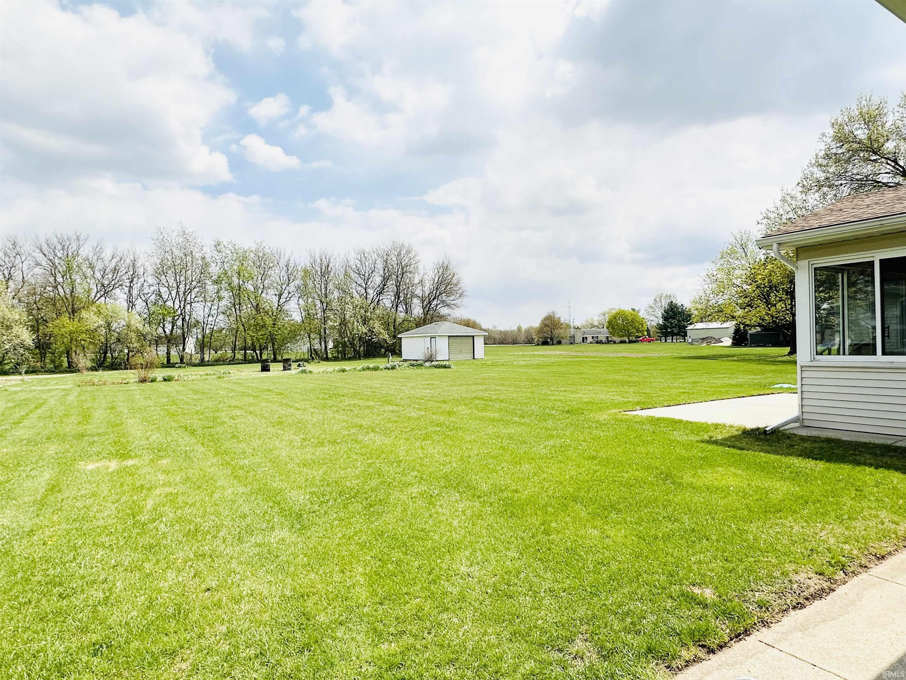 67540 Smilax Road North Liberty, IN 46554 - Photo 8 of 36