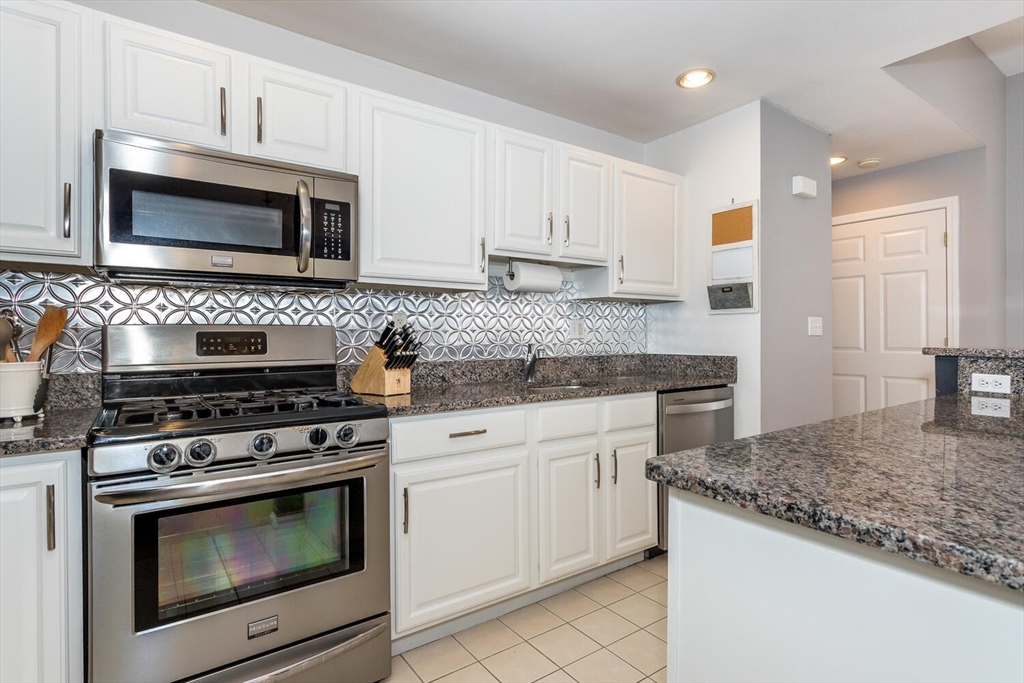 9 Evergreen Circle, Unit 9 Canton, MA 02021 - Photo 9 of 19