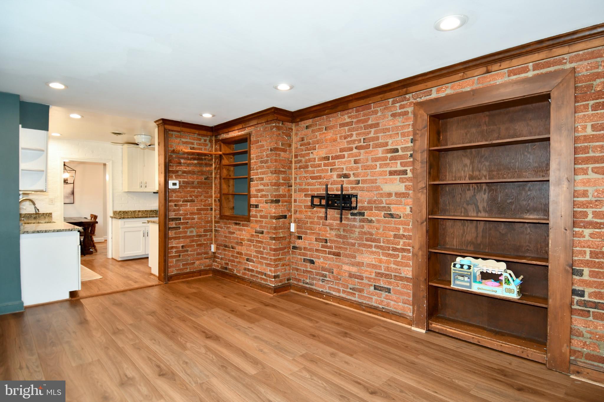 9325 Long Branch Parkway Silver Spring, MD 20901 - Photo 9 of 27 a view of livingroom with hardwood