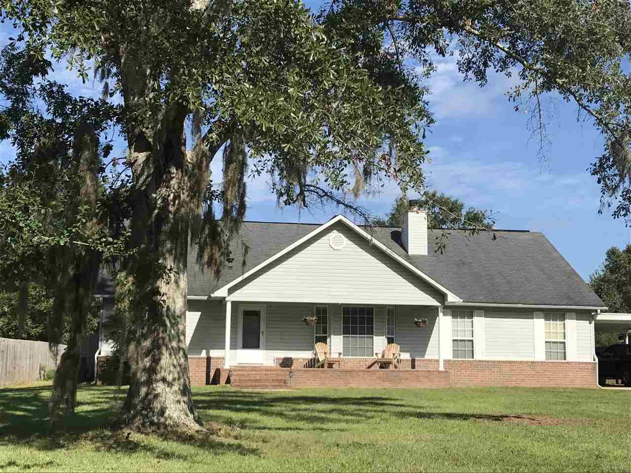 7596 San Ramon Drive Milton, FL 32583 - Photo 1 of 28 Gallery Image 1