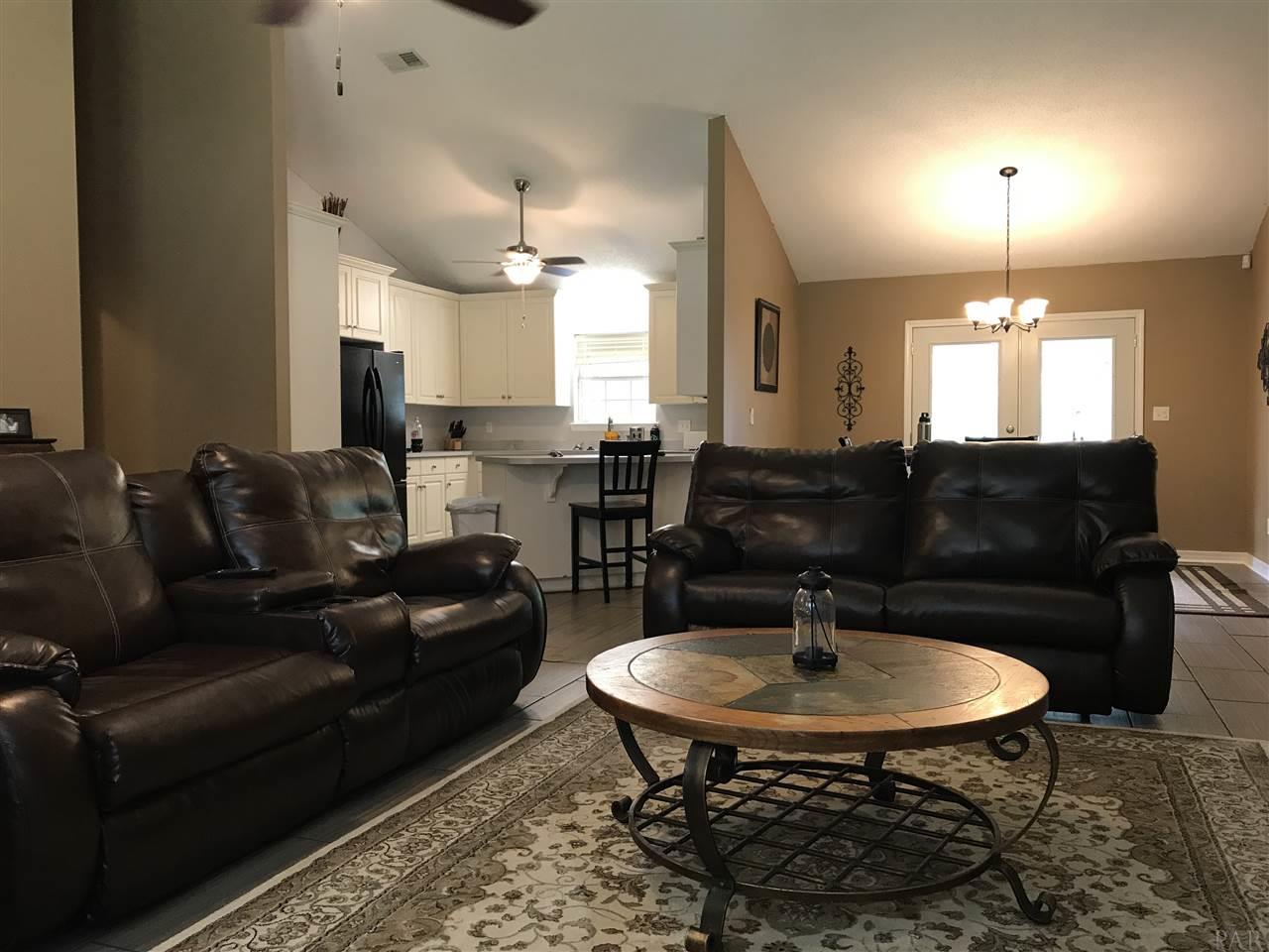 7596 San Ramon Drive Milton, FL 32583 - Photo 3 of 28 Gallery Image 3
