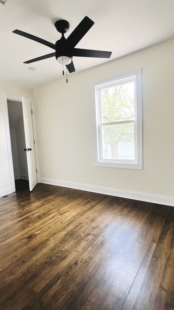 4107 West Addison Street Chicago, IL 60641 - Photo 6 of 19