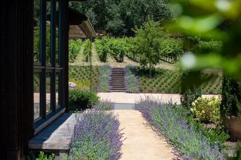 $3,995,000 | 10533 Westside Road, Healdsburg, CA 95448