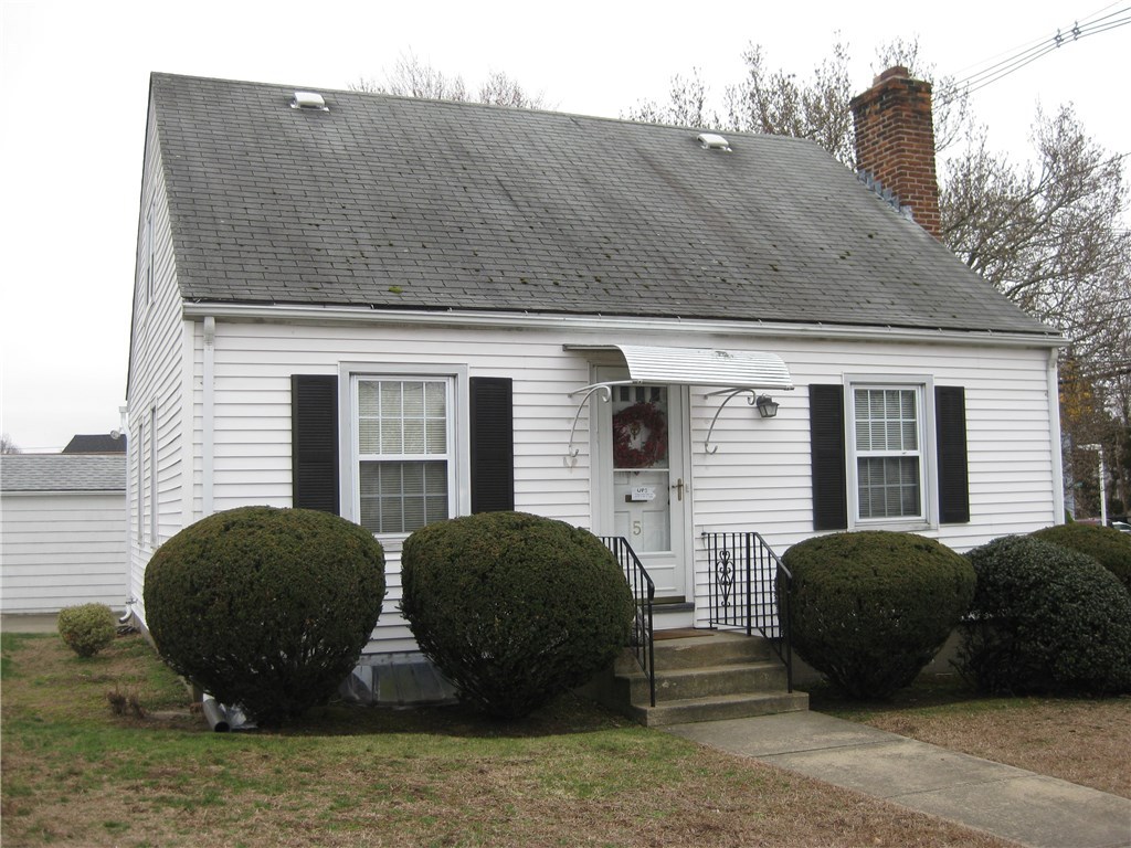 5 Hampshire Road Cranston, RI 02910 - Photo 1 of 19 Gallery Image 1