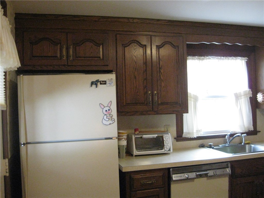5 Hampshire Road Cranston, RI 02910 - Photo 11 of 19 Gallery Image 11