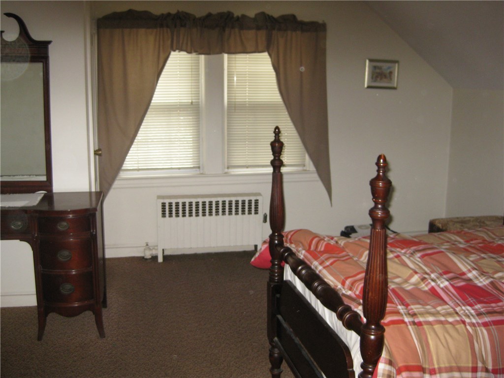 5 Hampshire Road Cranston, RI 02910 - Photo 17 of 19 Gallery Image 17