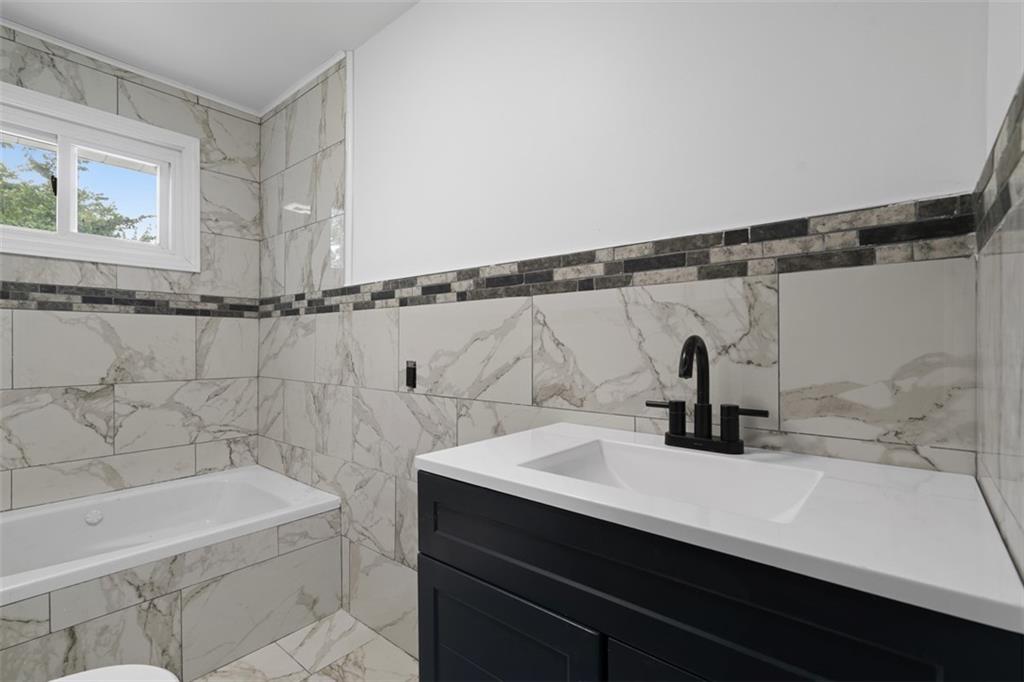 1211 Old Concord Road Monroeville, PA 15146 - Photo 17 of 36 Gallery Image 17
