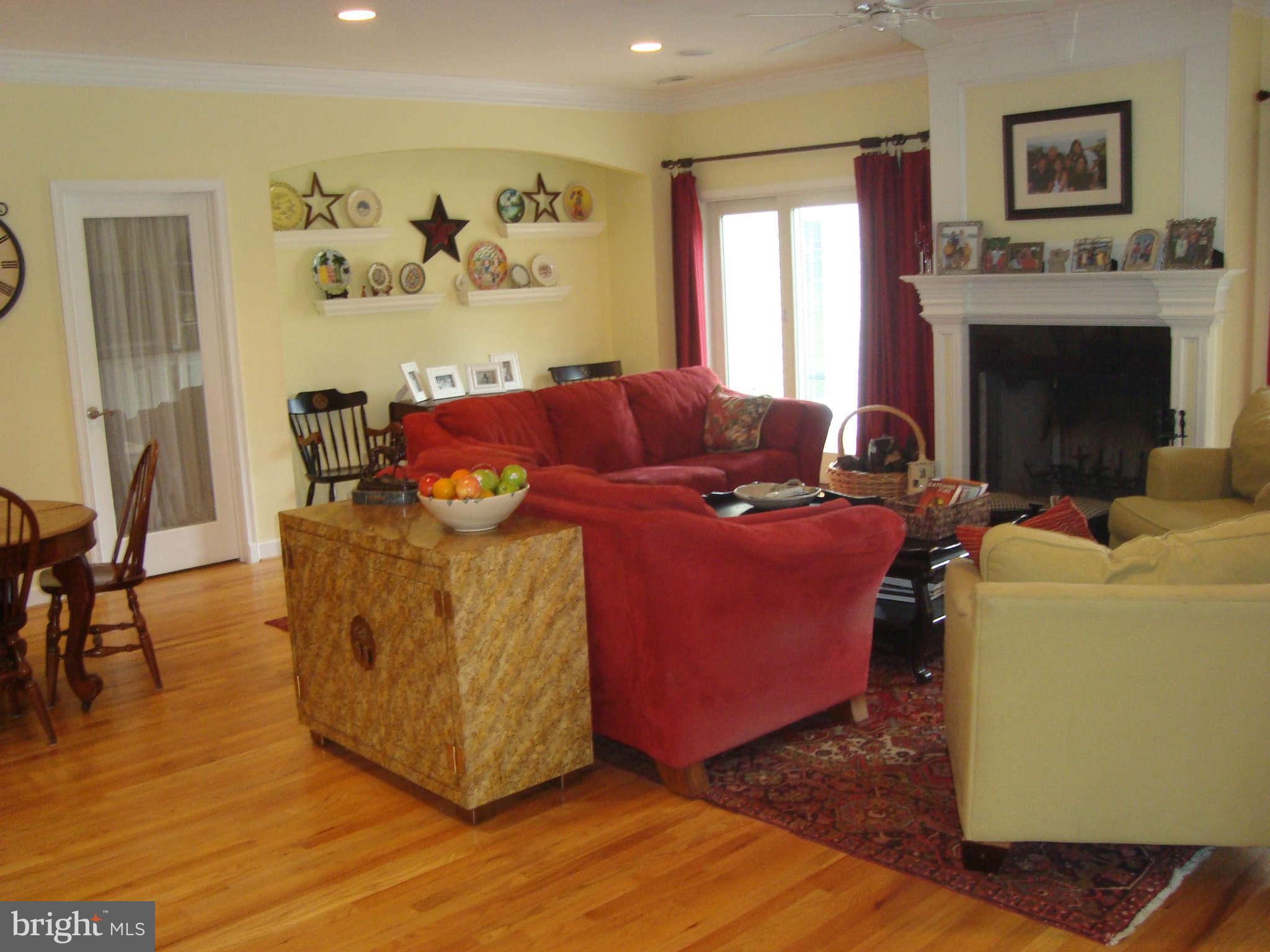 8108 Halton Road Towson, MD 21204 - Photo 13 of 30 Family Room With Wood Floor