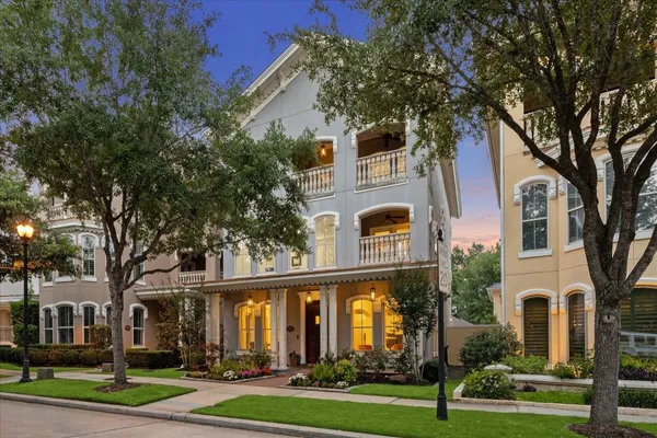 $1,795,000 | 95 Olmstead Row, The Woodlands, TX 77380
