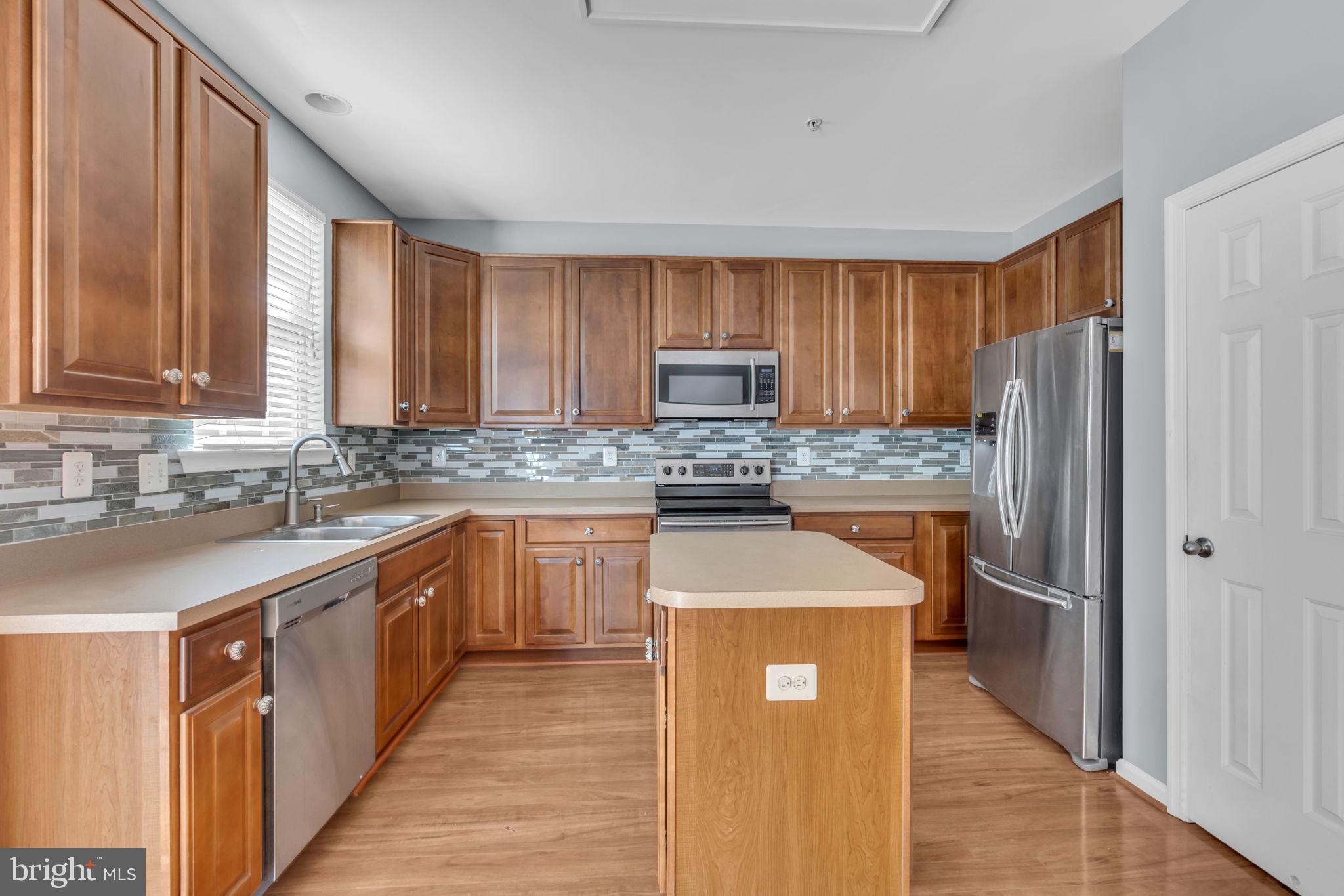 669 Tivoli Road Frederick, MD 21703 - Photo 10 of 39