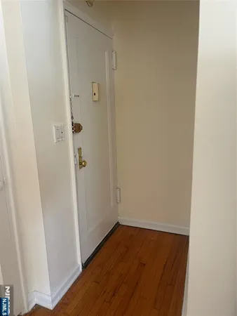 $1,875 | 2329-2339 Hudson Terrace, Unit A13, Fort Lee, NJ 07024