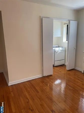 $1,875 | 2329-2339 Hudson Terrace, Unit A13, Fort Lee, NJ 07024