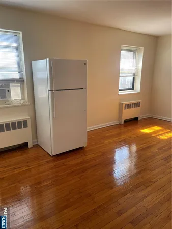 $1,875 | 2329-2339 Hudson Terrace, Unit A13, Fort Lee, NJ 07024