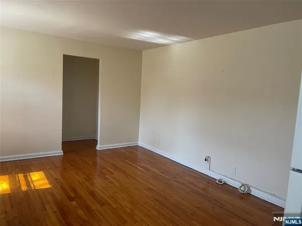 $1,875 | 2329-2339 Hudson Terrace, Unit A13, Fort Lee, NJ 07024