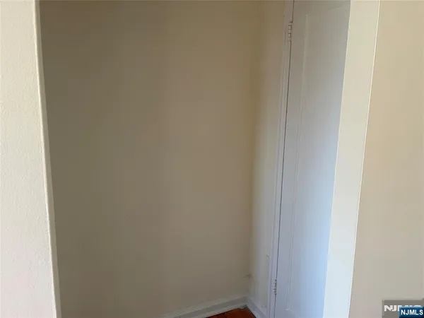 $1,875 | 2329-2339 Hudson Terrace, Unit A13, Fort Lee, NJ 07024