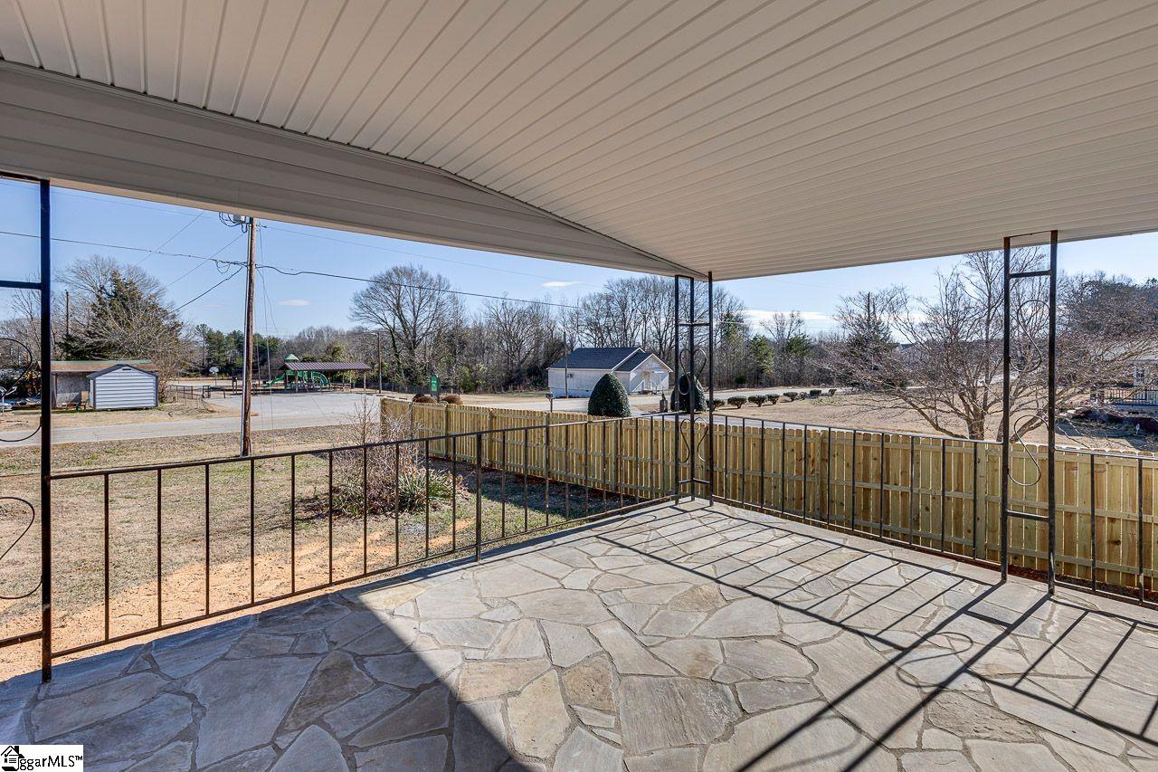 422 Sims Chapel Road Spartanburg, SC 29306 - Photo 26 of 32 Gallery Image 26
