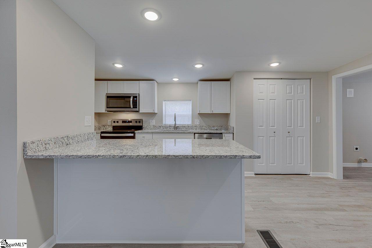422 Sims Chapel Road Spartanburg, SC 29306 - Photo 5 of 32 Gallery Image 5
