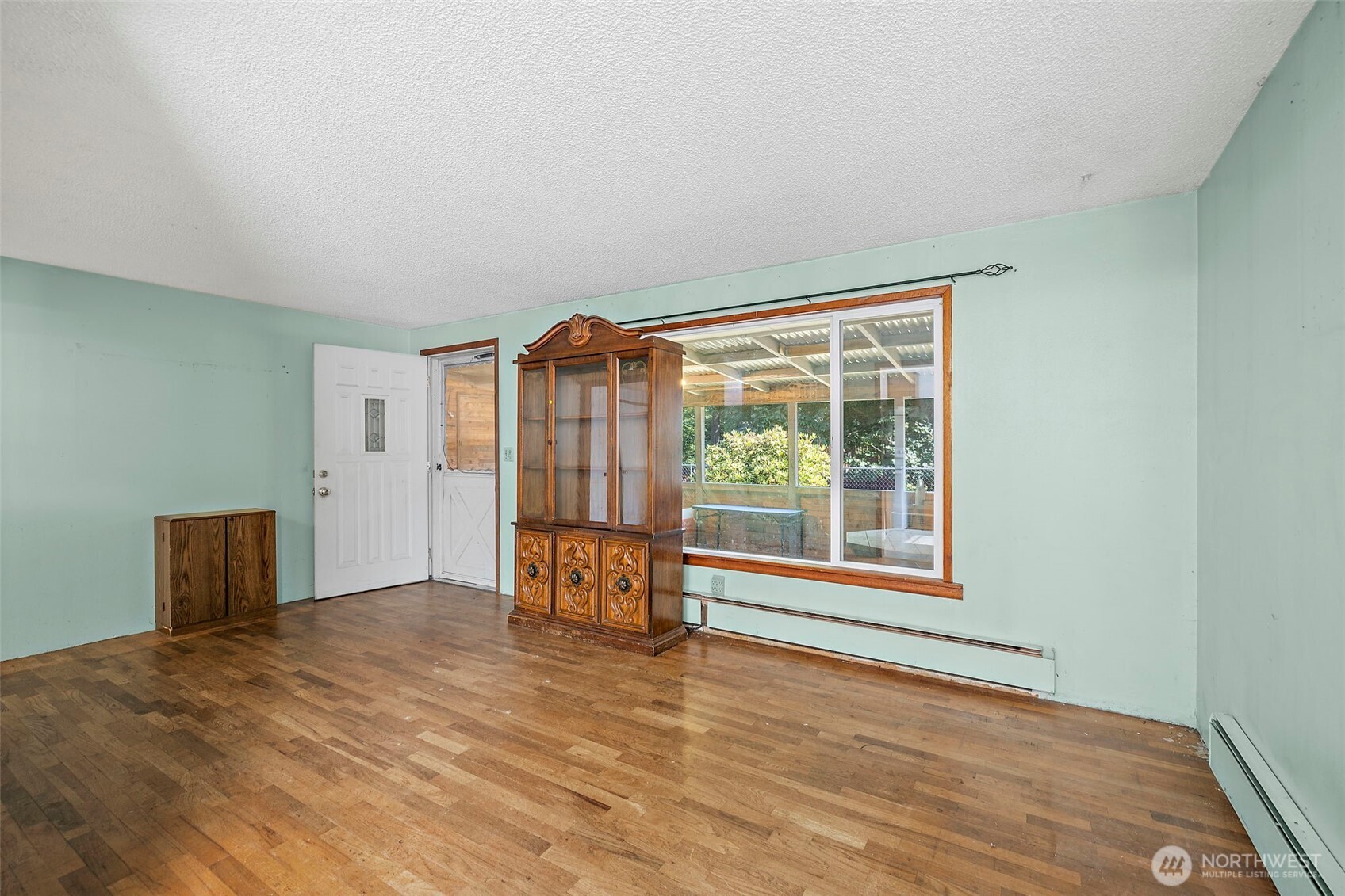 13435 Patriot Way Renton, WA 98059 - Photo 12 of 36 a view of an empty room with a window