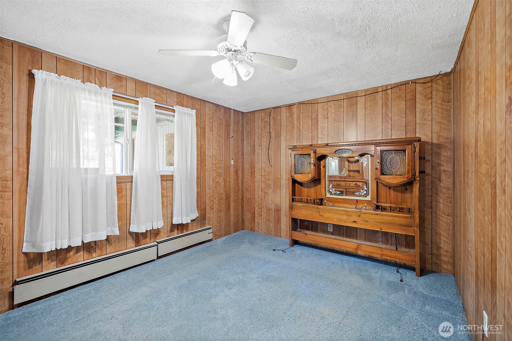 13435 Patriot Way Renton, WA 98059 - Photo 19 of 36 a view of an empty room with a window