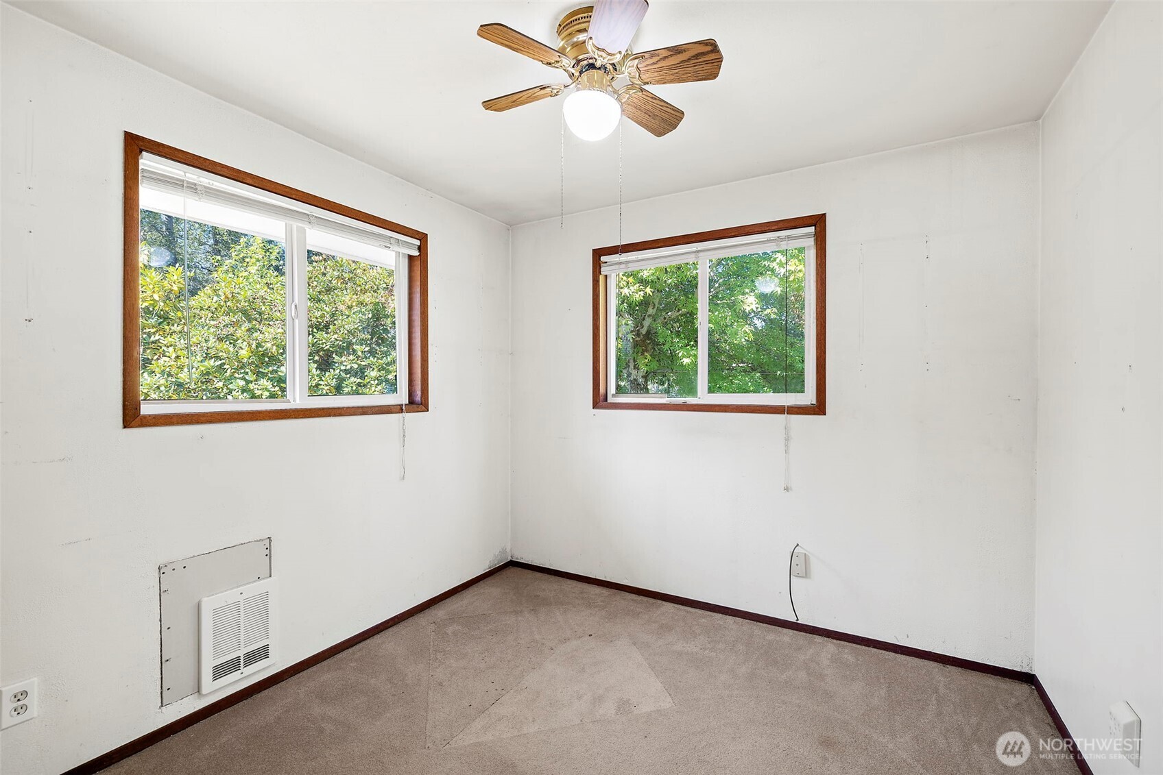 13435 Patriot Way Renton, WA 98059 - Photo 24 of 36 a view of an empty room with a window