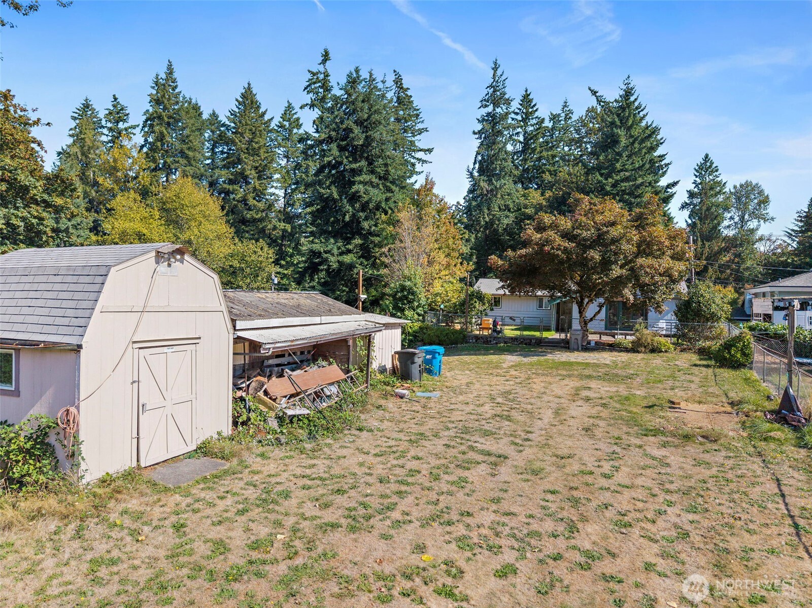 13435 Patriot Way Renton, WA 98059 - Photo 31 of 36 a view of a outdoor space with garden