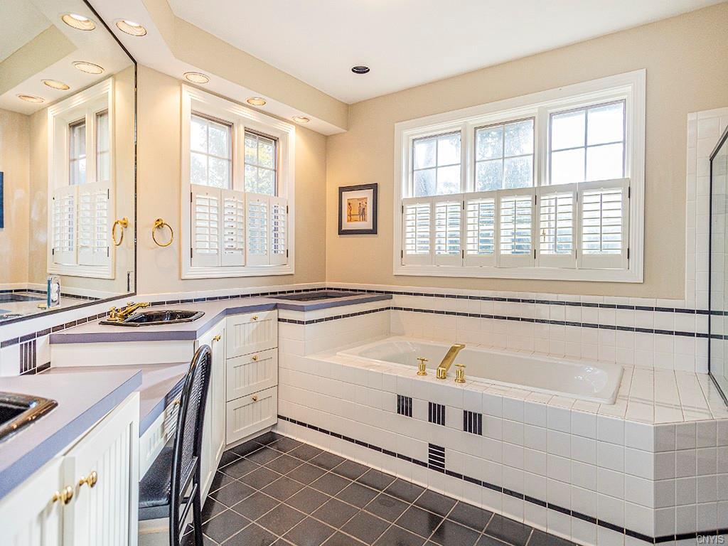 8425 Hobnail Road Manlius, NY 13104 - Photo 13 of 30 Gallery Image 13