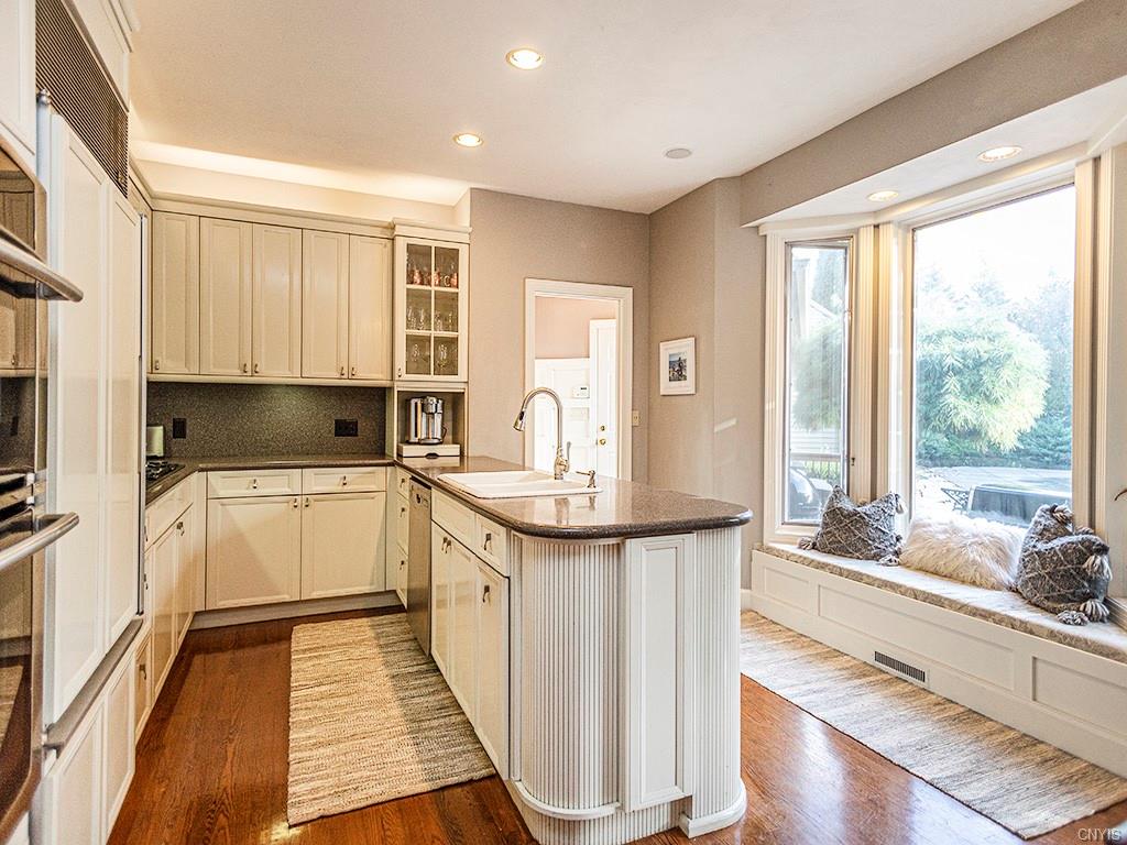 8425 Hobnail Road Manlius, NY 13104 - Photo 9 of 30 Gallery Image 9