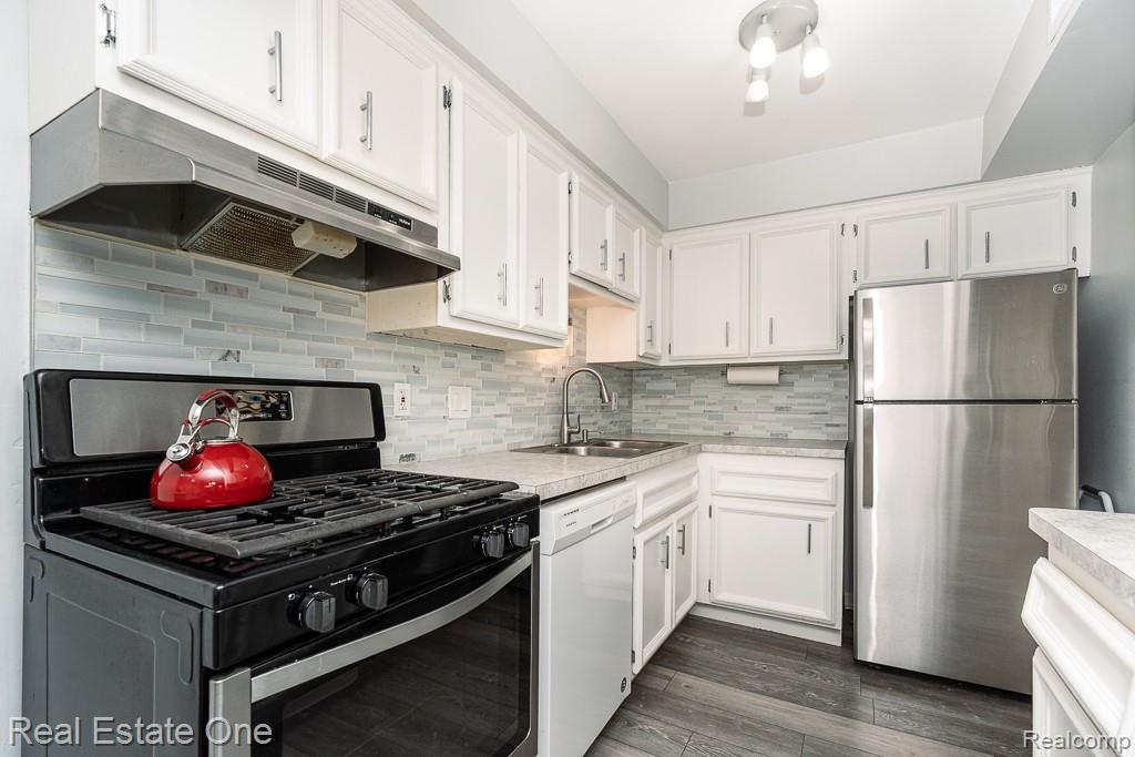 54795 Shelby Road, Unit 87 Utica, MI 48316 - Photo 9 of 23 54795 Shelby_MLS-006.jpg