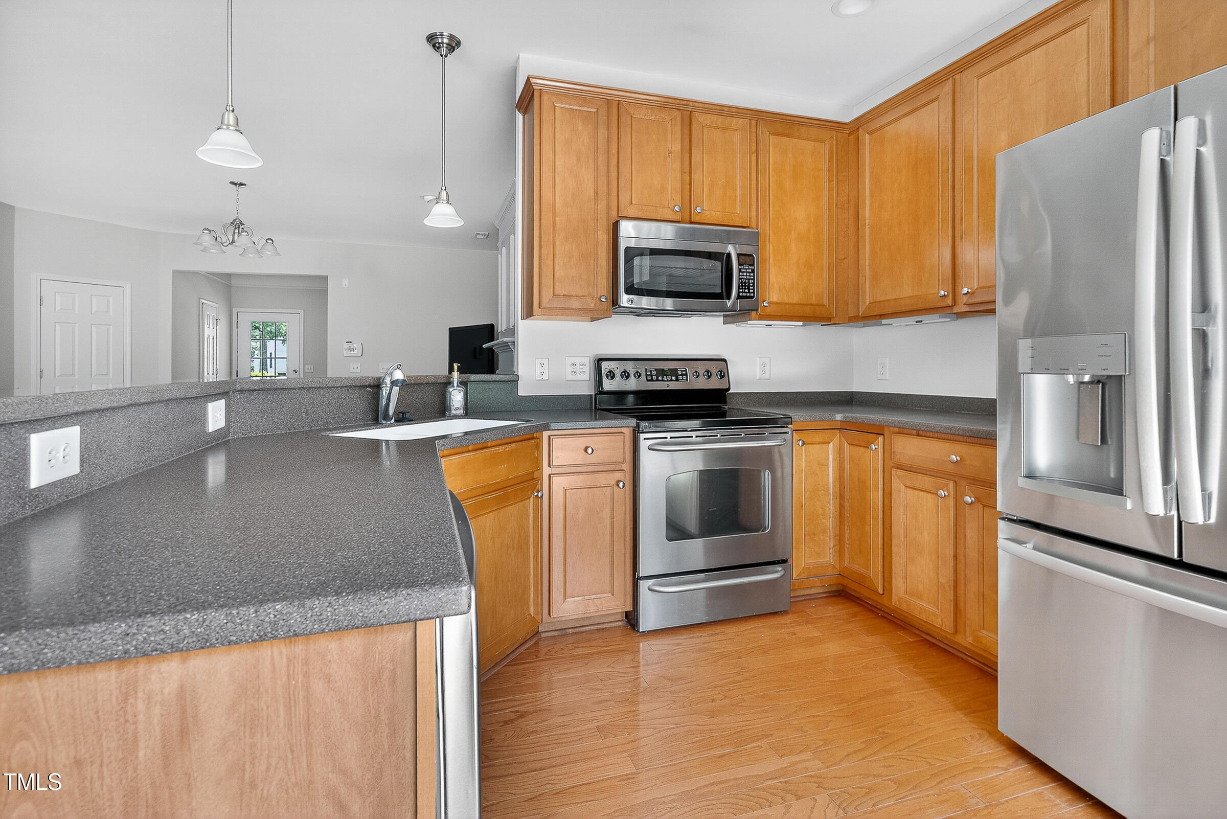 7130 Racine Way Raleigh, NC 27615 - Photo 10 of 19 DSC01799